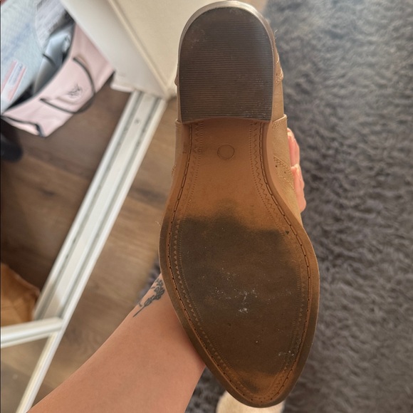 Tan Western-Style Women's Boots - Picture 4 of 6